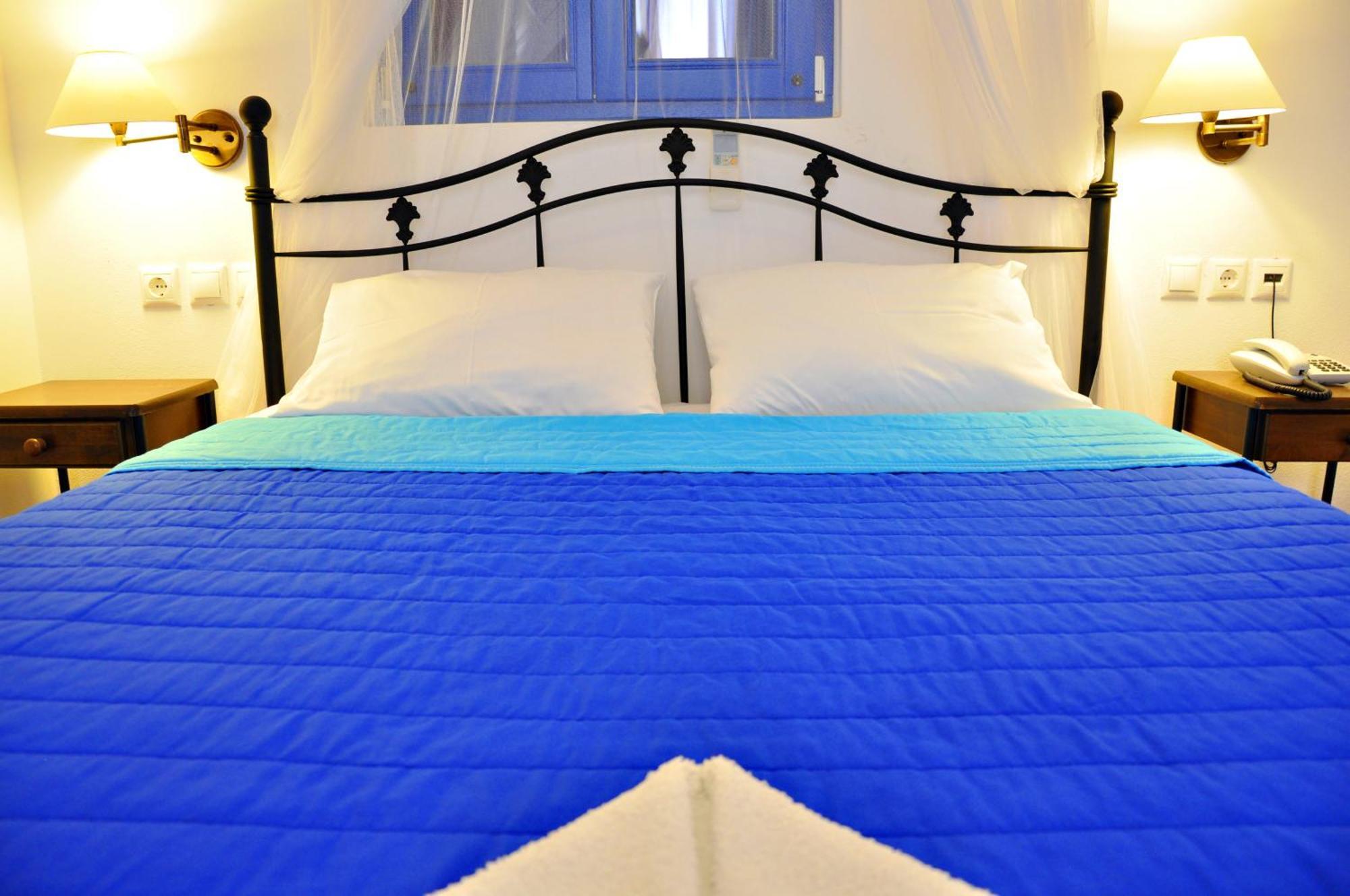 Ellibay Aparthotel Livadia  Buitenkant foto