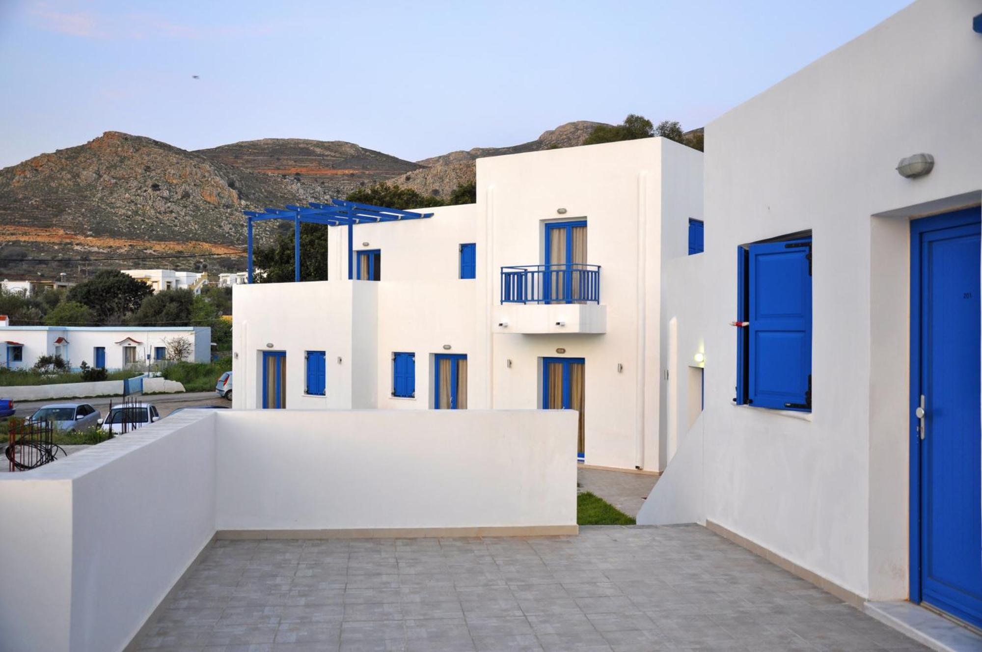 Ellibay Aparthotel Livadia  Buitenkant foto