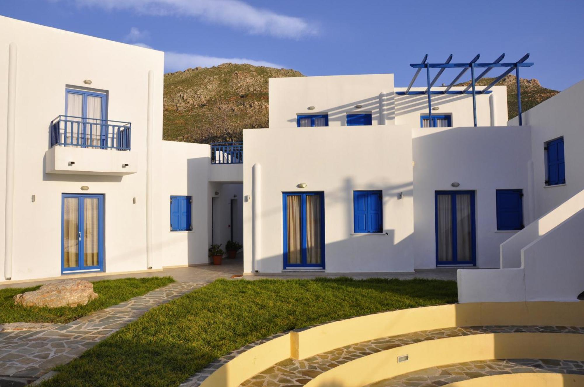 Ellibay Aparthotel Livadia  Buitenkant foto