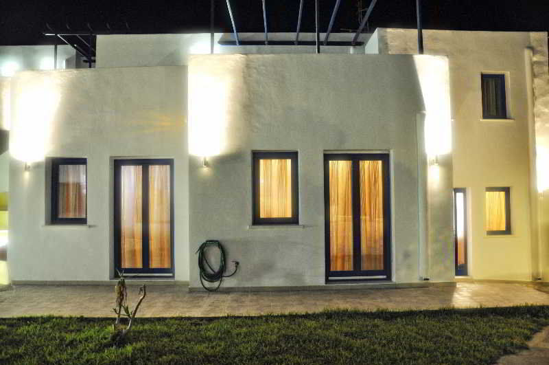 Ellibay Aparthotel Livadia  Buitenkant foto